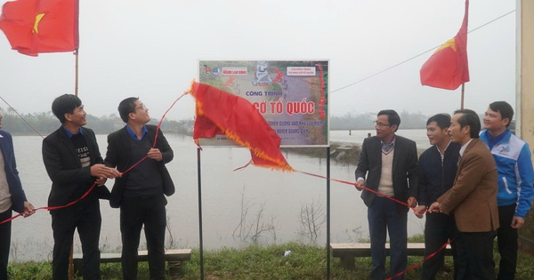Điều còn lại sau những lá cờ