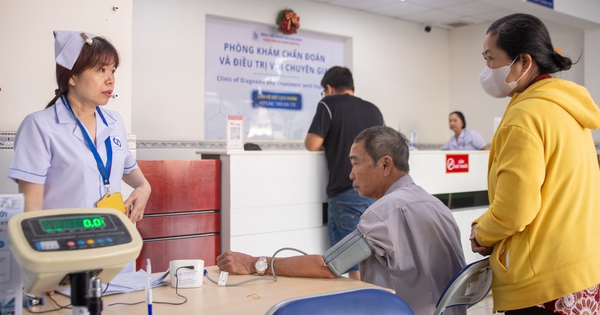 Khám chữa bệnh ngày nghỉ vẫn có thể được hưởng BHYT