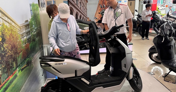 Thị trường xe máy điện nóng lên từng ngày
