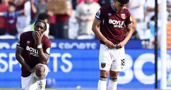 Đồng chủ tịch West Ham rời CLB giữa tâm bão tranh cãi