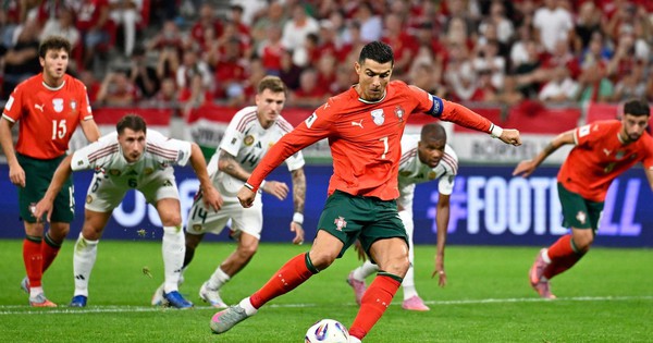 "Choáng" với những con số trước World Cup 2026