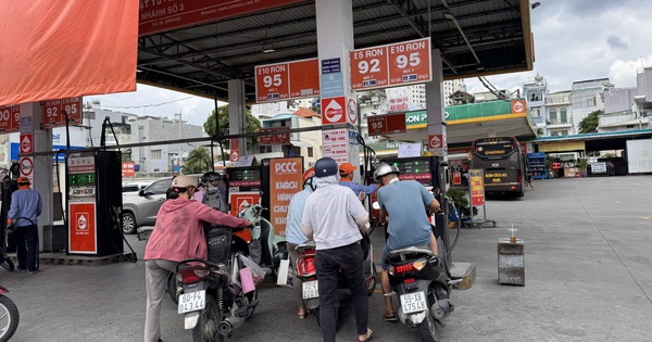 Nhu cầu tìm xăng E5 tăng cao
