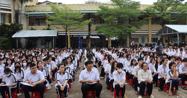 Cà Mau thông báo đường dây nóng tiếp nhận thông tin kỳ thi t