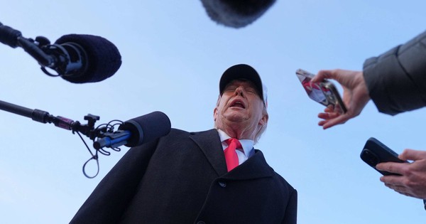 Ông Donald Trump yêu cầu Israel "dừng tay" sau đòn trả đũa c