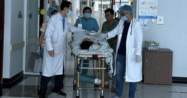 3 bệnh viện hợp sức phẫu thuật cứu sống nữ sinh bị