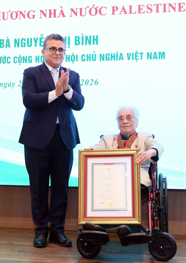 Số báo 10748