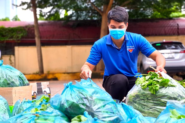"Chuyến xe nghĩa tình" từ tỉnh biên giới "trợ lực" tuyến đầu chống dịch ở Sài Gòn - Vimarsana News