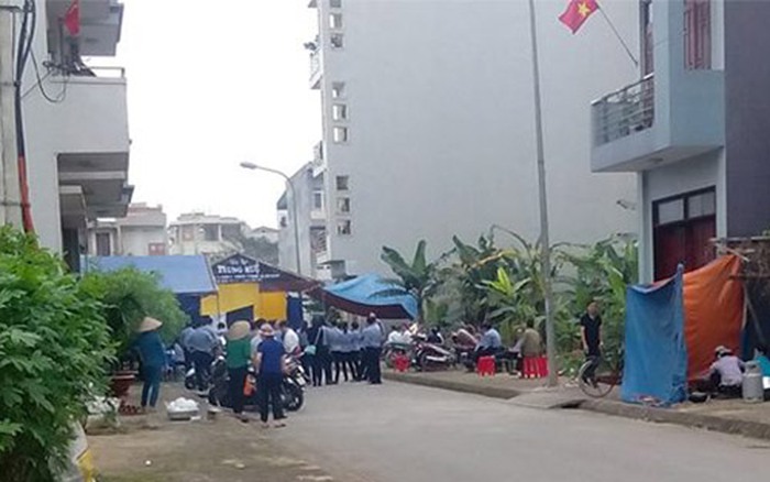 Thanh tra kho bạc đánh vợ vỡ tim vì mặc váy ngắn đi ăn cưới - Báo Người lao động