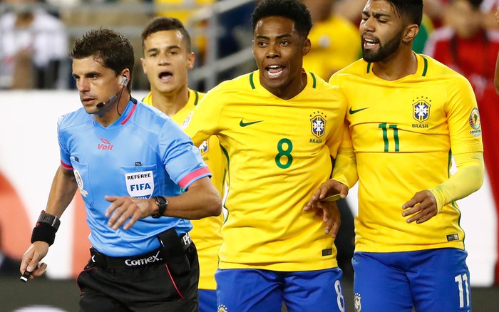 Brazil tức tưởi rời Copa America - Báo Người lao động
