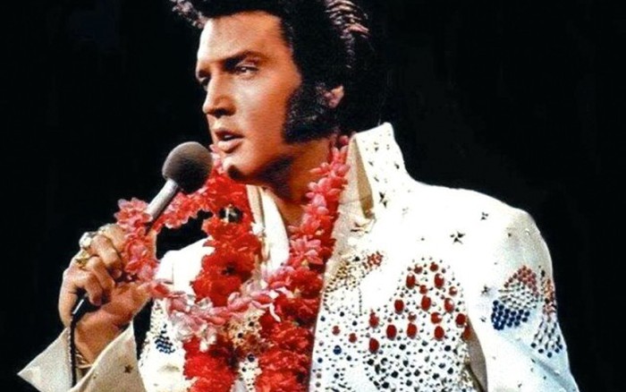 40 năm qua đời, Elvis Presley vẫn là sao sáng!