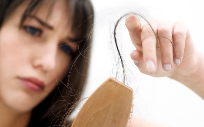 Ăn gì để ngăn rụng tóc? Lời khuyên từ các chuyên gia hàng đầu