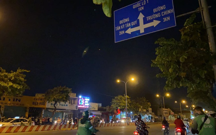 Công an đang truy tìm kẻ cướp giật khiến một người tử vong ở Tân Phú, TP HCM - Báo Người lao động