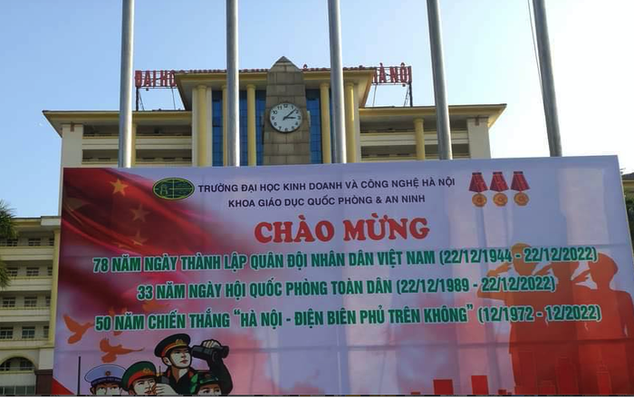 Hãy ngắm nhìn bức pano hình cờ Trung Quốc đầy uy nghiêm và trang trọng này! Trong thời gian gần đây, quan hệ giữa Việt Nam và Trung Quốc đã được củng cố và phát triển tích cực. Tuy nhiên, đây là những bức ảnh chụp lúc tổ chức các sự kiện quốc tế, mang tính chất hoàn toàn bình thường. Mãi mãi sống trong tình hữu nghị giữa Việt Nam và Trung Quốc!