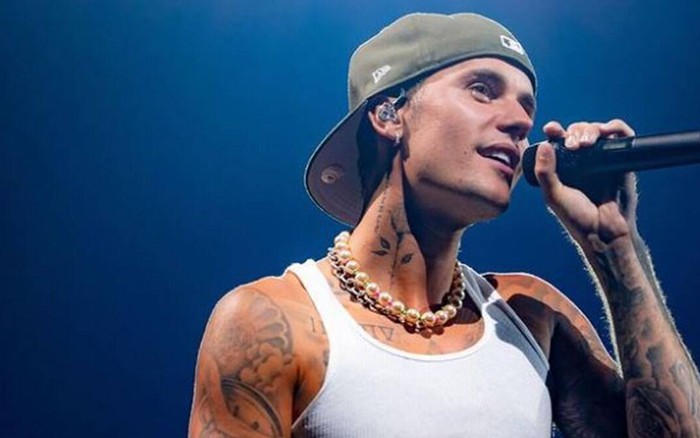 Justin Bieber bán 291 bài hát giá 200 triệu USD