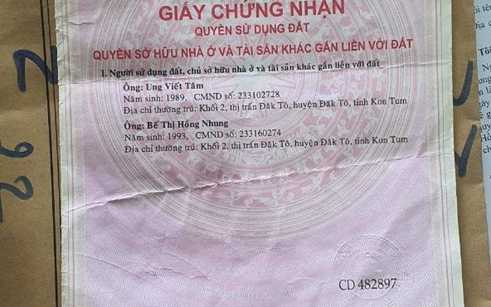 CON CẦM SỔ ĐỎ CỦA BỐ MẸ CÓ ĐƯỢC KHÔNG