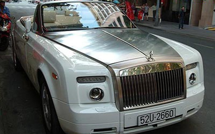 RollsRoyce Phantom Drophead Coupe 2007 review  CAR Magazine